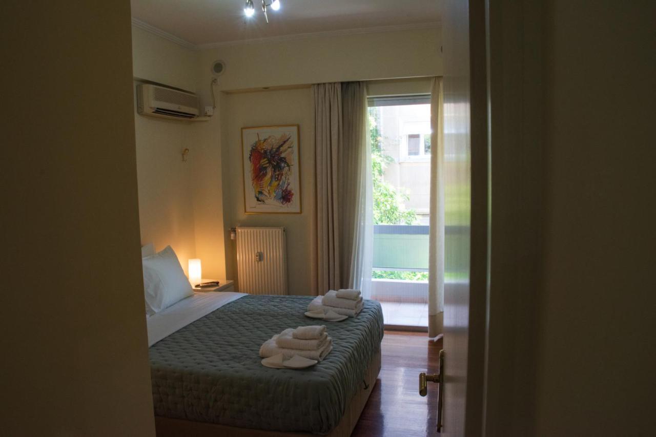 Luxurious Apartment In Central Атина Екстериор снимка